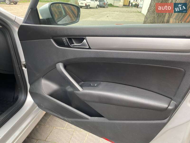 Седан Volkswagen Passat 2015 в Болехове