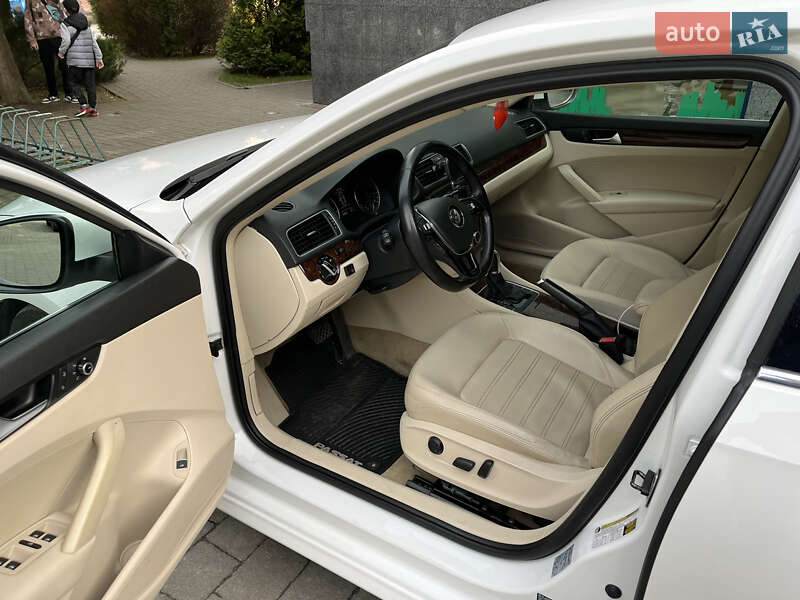 Седан Volkswagen Passat 2011 в Львові фото 11 Седан Volkswagen Passat 2011 в Львові