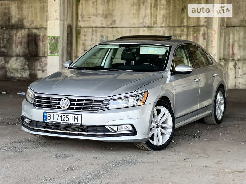 Седан Volkswagen Passat 2016 в Лубнах