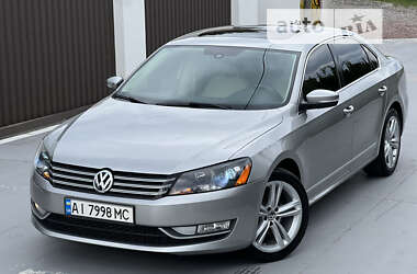 Седан Volkswagen Passat 2013 в Киеве