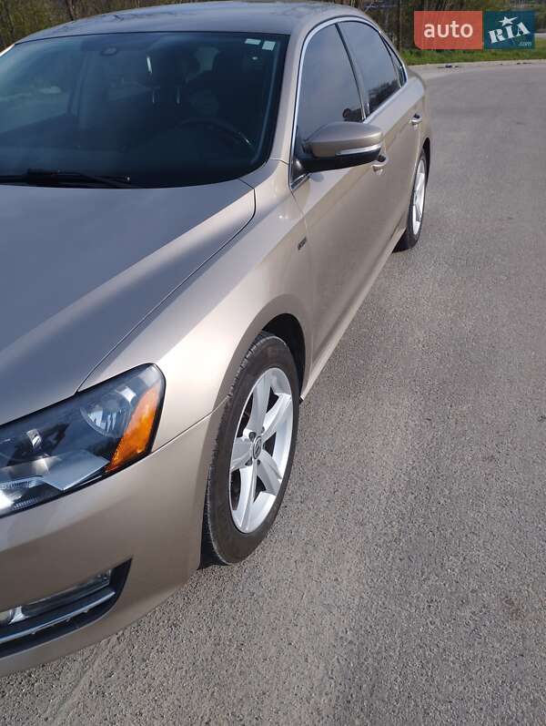 Седан Volkswagen Passat 2015 в Киеве фото 17 Седан Volkswagen Passat 2015 в Киеве