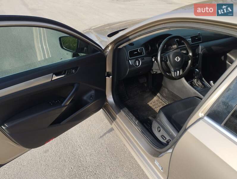 Седан Volkswagen Passat 2015 в Киеве фото 14 Седан Volkswagen Passat 2015 в Киеве