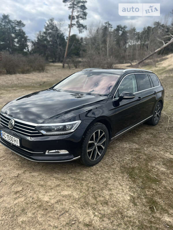 Универсал Volkswagen Passat 2015 в Нововолынске