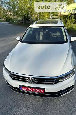 Универсал Volkswagen Passat 2015 в Звягеле