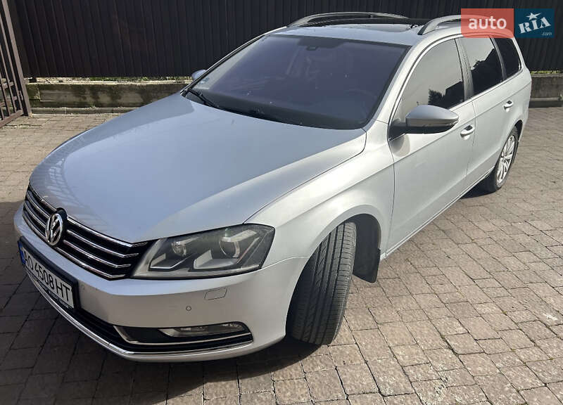 Универсал Volkswagen Passat 2013 в Ужгороде