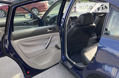 Седан Volkswagen Passat 2000 в Днепре