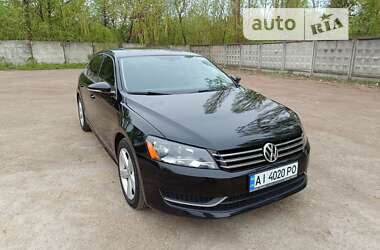 Седан Volkswagen Passat 2011 в Варве