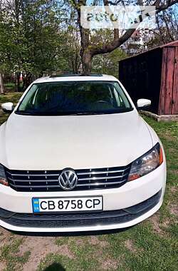 Седан Volkswagen Passat 2012 в Чернигове