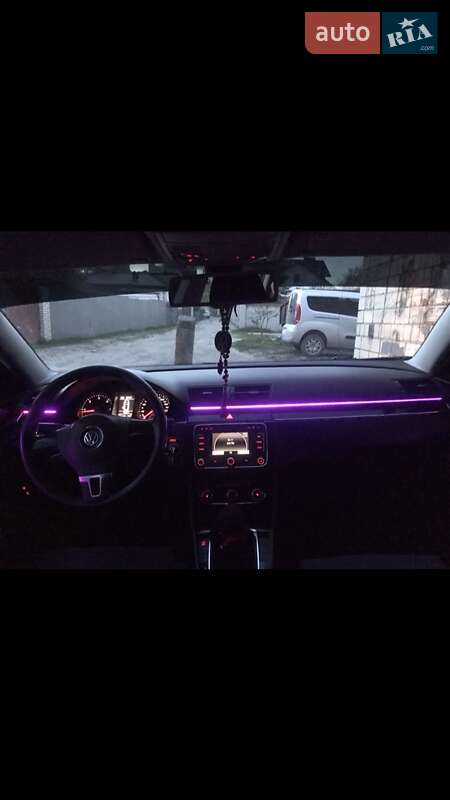 Универсал Volkswagen Passat 2010 в Львове