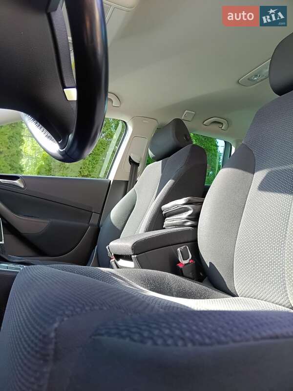 Универсал Volkswagen Passat 2010 в Краматорске