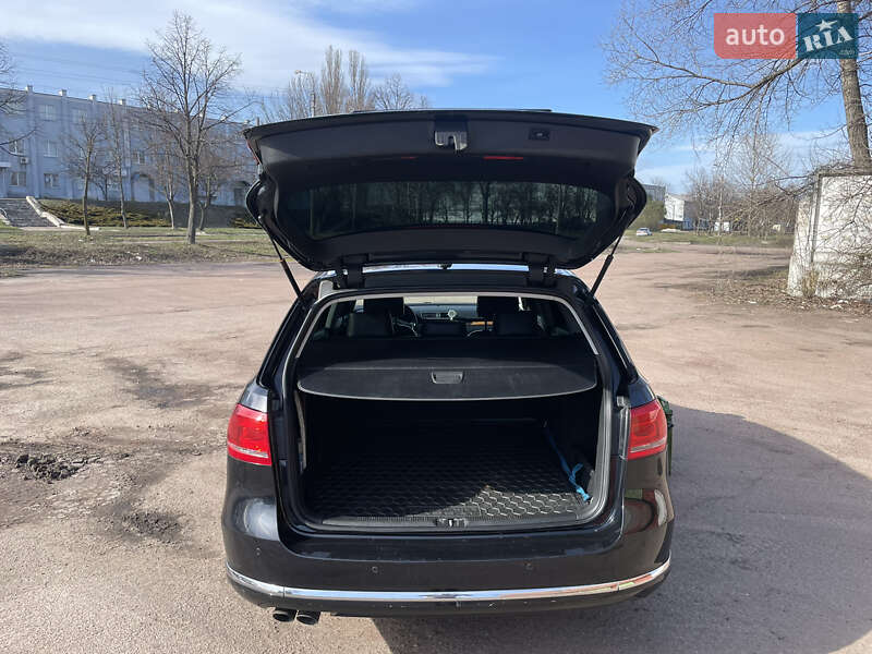 Универсал Volkswagen Passat 2012 в Чернигове