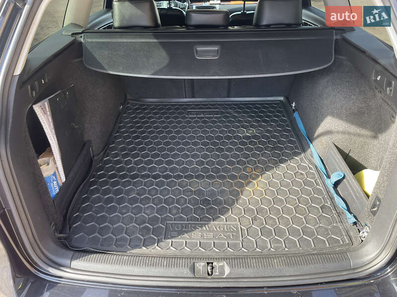 Универсал Volkswagen Passat 2012 в Чернигове