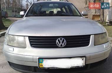 Универсал Volkswagen Passat 2000 в Киеве