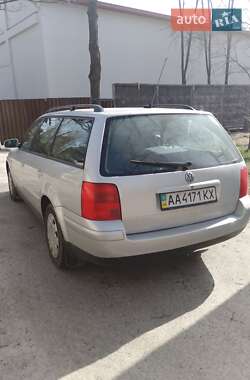 Универсал Volkswagen Passat 2000 в Киеве