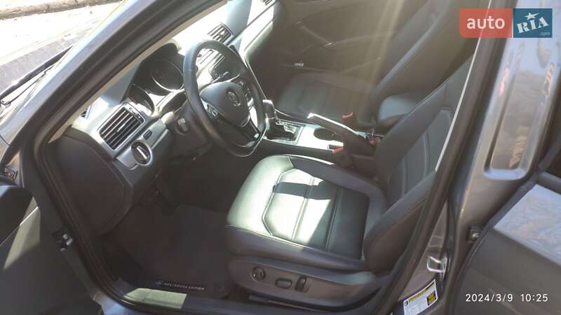 Седан Volkswagen Passat 2018 в Луцке фото 19 Седан Volkswagen Passat 2018 в Луцке