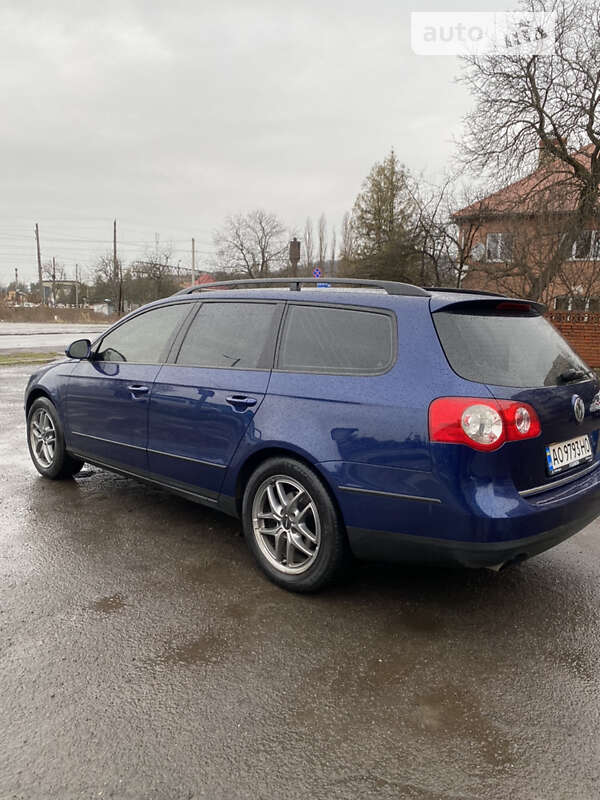 Універсал Volkswagen Passat 2010 в Ужгороді