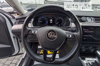 Седан Volkswagen Passat 2018 в Мукачевому