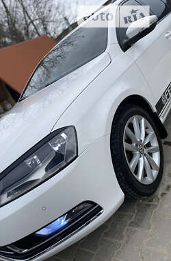 Универсал Volkswagen Passat 2012 в Черновцах