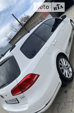 Универсал Volkswagen Passat 2012 в Черновцах