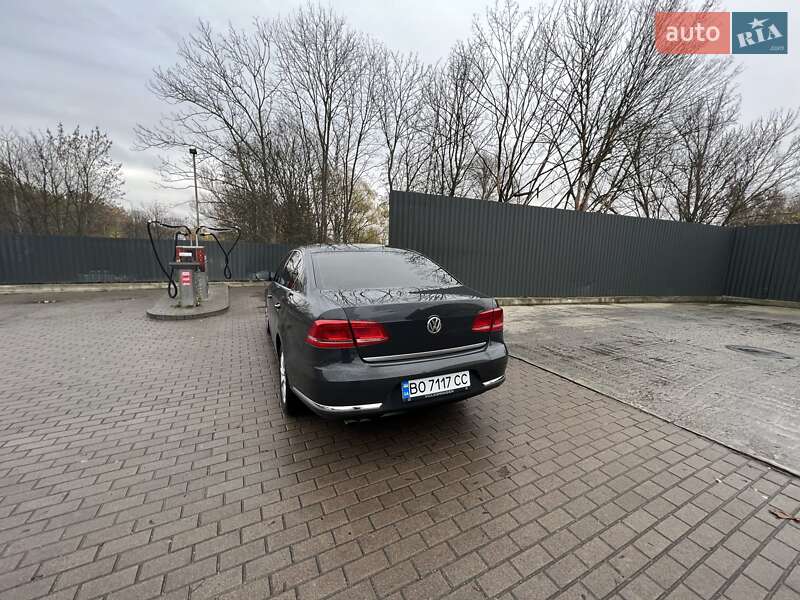 Седан Volkswagen Passat 2011 в Тернополе