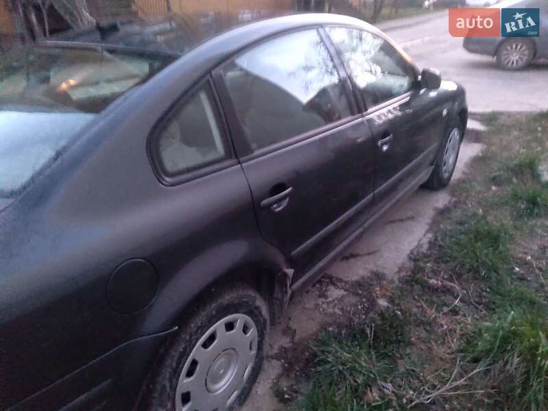 Седан Volkswagen Passat 2000 в Богородчанах