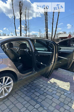 Седан Volkswagen Passat 2013 в Тернополе