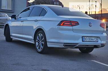 Седан Volkswagen Passat 2016 в Тернополі