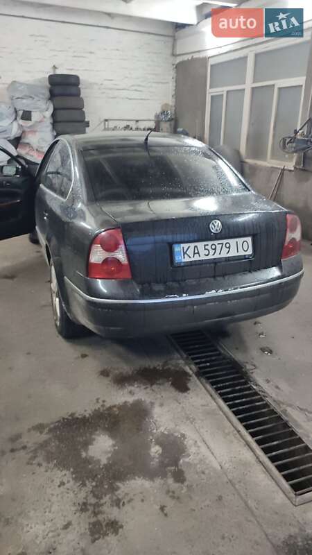 Седан Volkswagen Passat 2003 в Чернигове