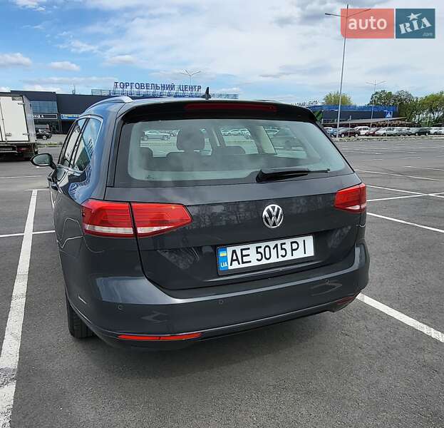Универсал Volkswagen Passat 2017 в Днепре