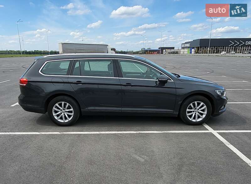 Универсал Volkswagen Passat 2017 в Днепре