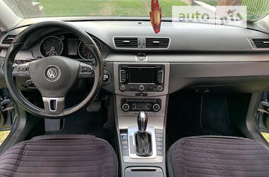 Универсал Volkswagen Passat 2011 в Долине