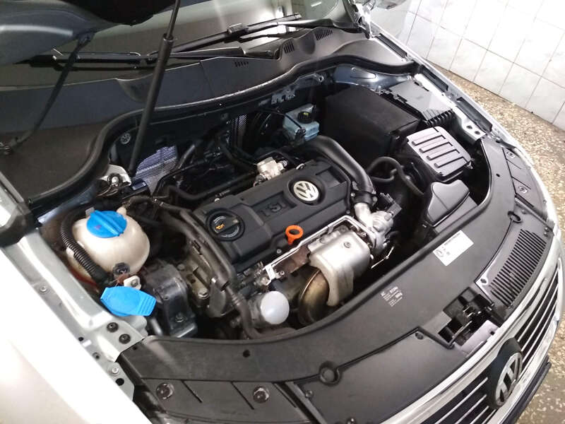 Универсал Volkswagen Passat 2009 в Кривом Роге