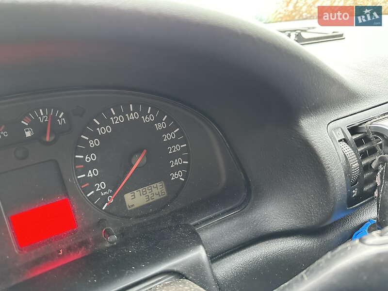 Універсал Volkswagen Passat 2000 в Бердичеві