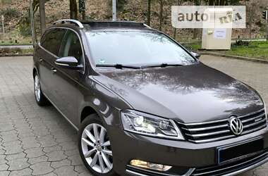 Універсал Volkswagen Passat 2011 в Львові