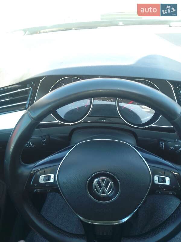 Универсал Volkswagen Passat 2017 в Черкассах