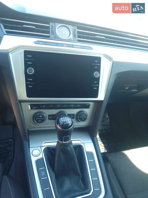 Универсал Volkswagen Passat 2017 в Черкассах