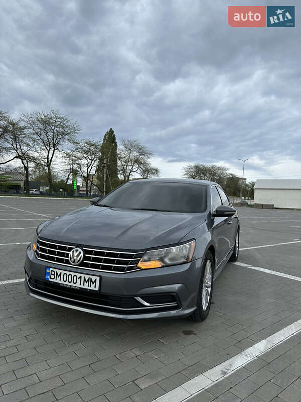 Седан Volkswagen Passat 2016 в Одессе