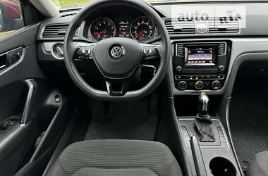 Седан Volkswagen Passat 2017 в Каменском