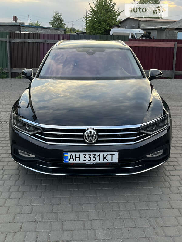 Универсал Volkswagen Passat 2019 в Доброполье