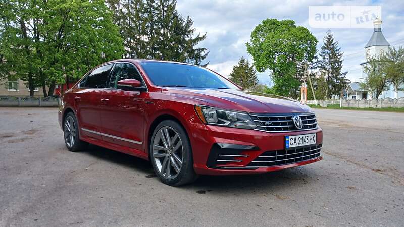 Седан Volkswagen Passat 2016 в Лисянці