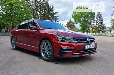 Седан Volkswagen Passat 2016 в Лисянці