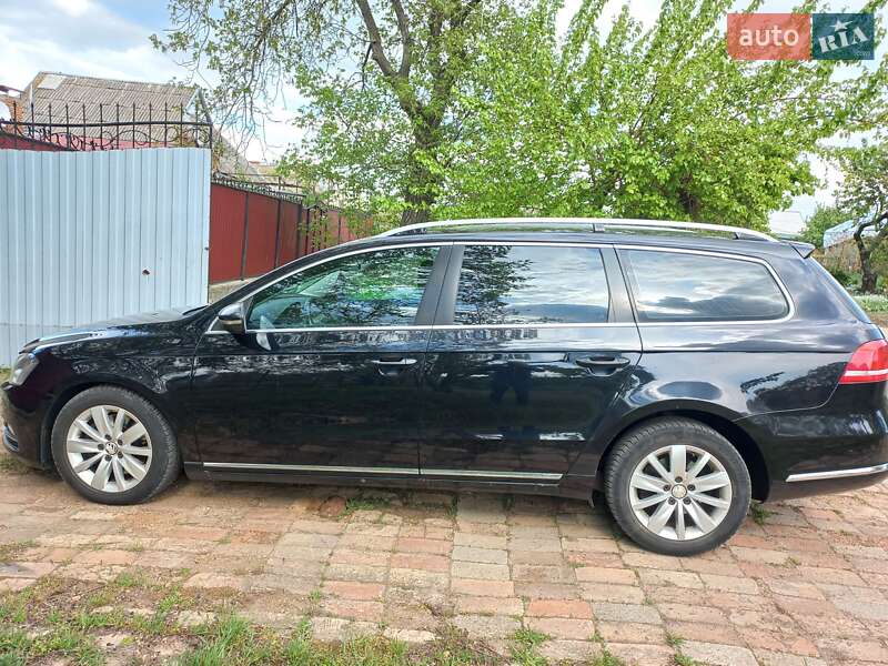 Універсал Volkswagen Passat 2011 в Марганці
