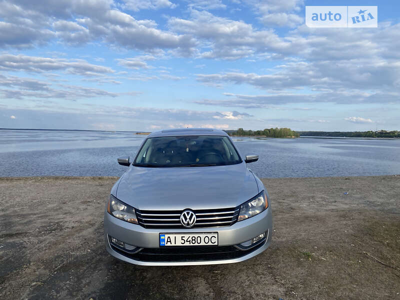 Седан Volkswagen Passat 2015 в Украинке