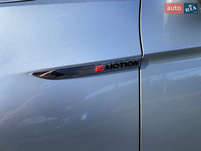 Универсал Volkswagen Passat 2017 в Староконстантинове