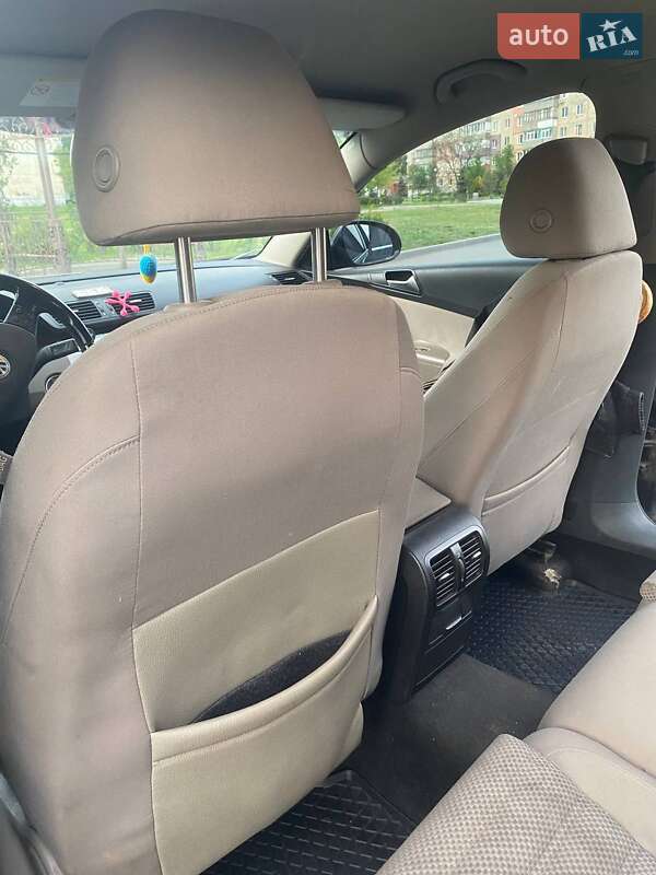 Универсал Volkswagen Passat 2009 в Терновке