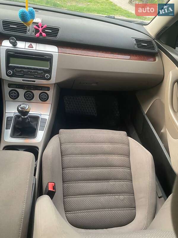 Универсал Volkswagen Passat 2009 в Терновке