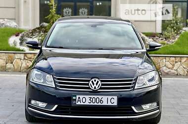 Седан Volkswagen Passat 2012 в Хусте