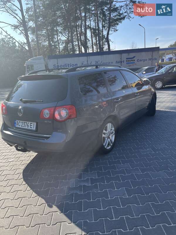 Универсал Volkswagen Passat 2008 в Маневичах