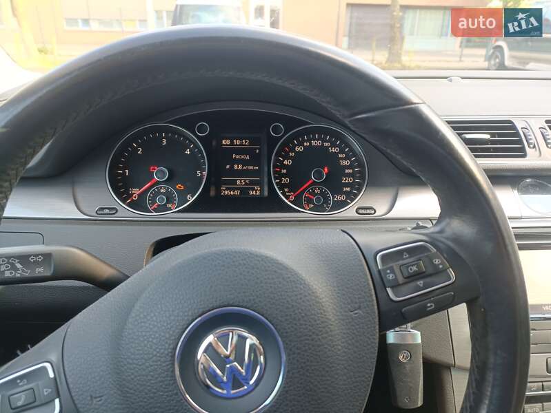 Volkswagen Passat 2010 Volkswagen Passat 2010