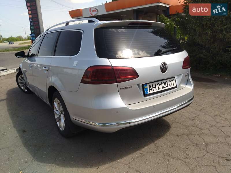 Универсал Volkswagen Passat 2011 в Покровске